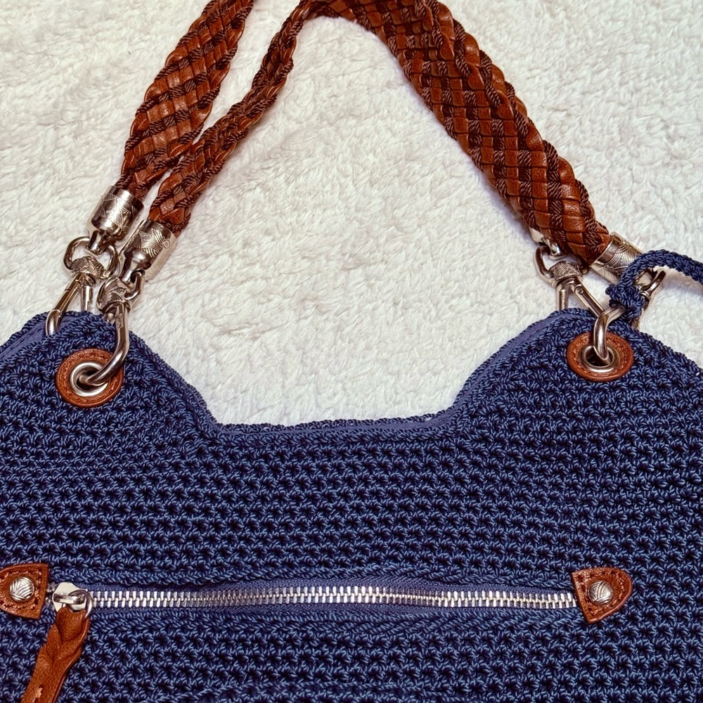 Vtg The Sak Handwoven Navy Blue Crochet Tote Bag with Leather Straps - Picture 4 of 13
